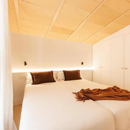 Bravissimo Vivaldi 4-5c, Monthly Apartamento